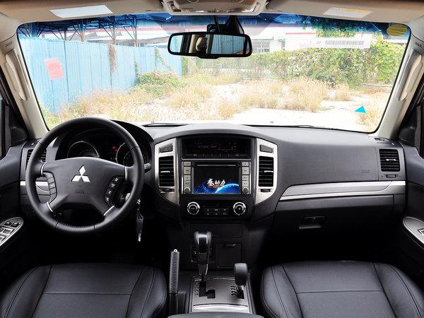 ����(����) 3.0L �Զ� �п�̨����