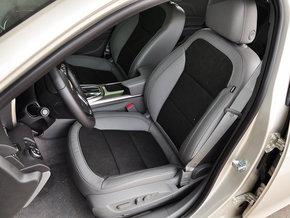 雪佛兰 2.0L SE 自动 驾驶席座椅前45度视图