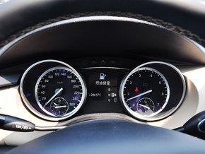 奔驰(进口) R400 方向盘后方仪表盘