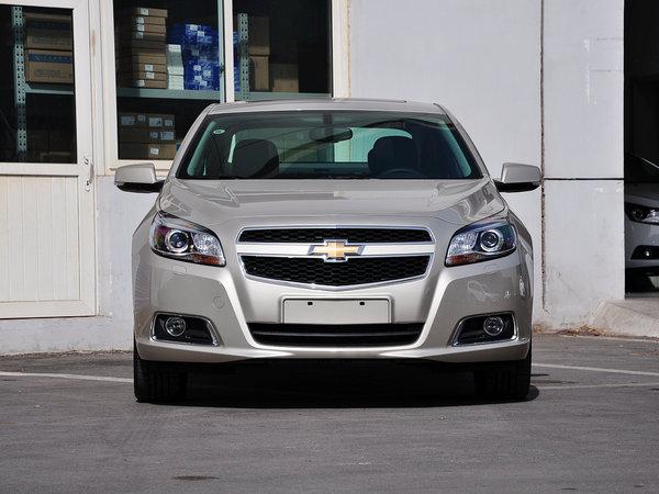 雪佛兰 2.0L SE 自动 车头正面视角