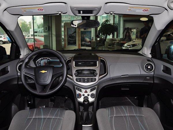 ѩ���� ���� 1.4SL �ֶ� �п�̨����