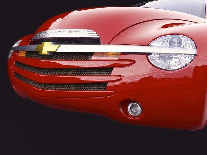 8大让人过目不忘汽车家族脸谱集锦