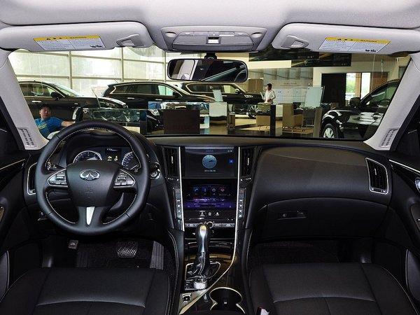 Ӣ����� 2.0T �Զ� �п�̨����