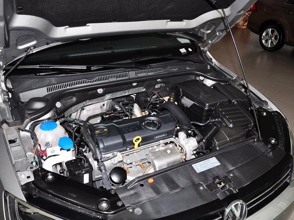 一汽-大众 1.4tsi 自动 发动机主体特写