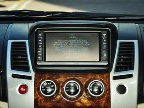 �������� 3.0L �Զ� �п��Ǳ�̨�Ϸ�