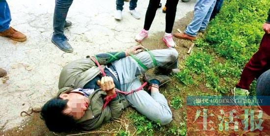 父亲寻女竟被当人贩暴打?