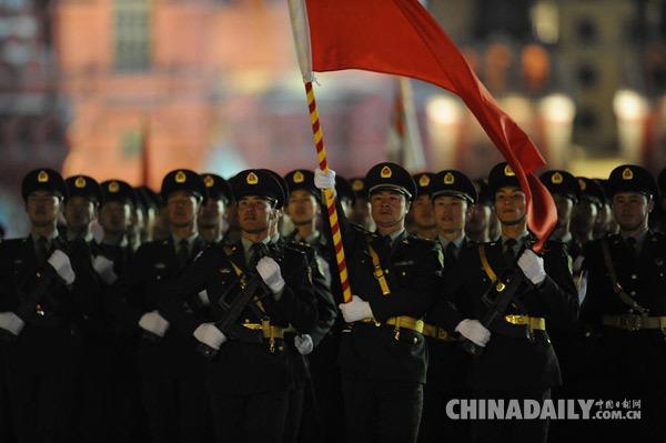 俄专家习主席出席阅兵式体现对历史尊重令人钦佩