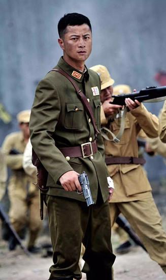 由林江国,王珂等主演的抗战传奇电视剧《游击英雄》目前正在江苏综艺