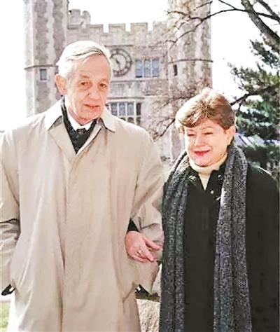 1957年,纳什与艾丽西亚步入婚姻殿堂