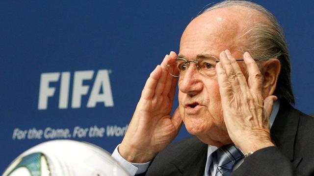 布拉特公开讲话称丑闻让足球蒙羞拒绝承担责任