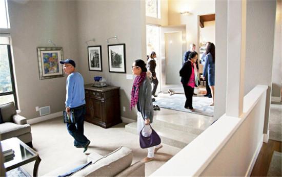 p52 ��2015�й�˽�˲Ƹ����桷��ʾ��Ͷ�ʺ���ز�����Ʊ�͹̶������Ʒ���й��߾�ֵ��Ⱥ����Ͷ�ʵ���Ҫѡ��