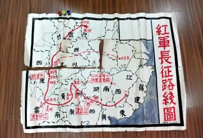 达人藏数千张地图含1954年手绘红军长征路线图