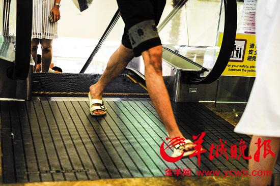 ��������������¹�Ӱ�죬����ĳ�̳��ڣ�����������ֵ���ʱҪôС����������̽��Ҫô�󲽷ɱ�����