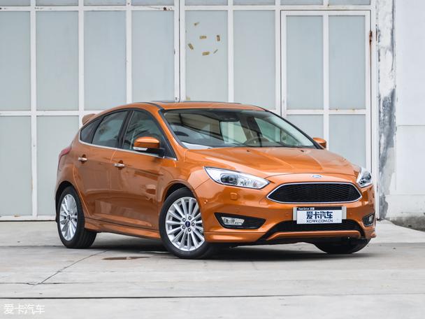 长安福特2015款新福克斯两厢