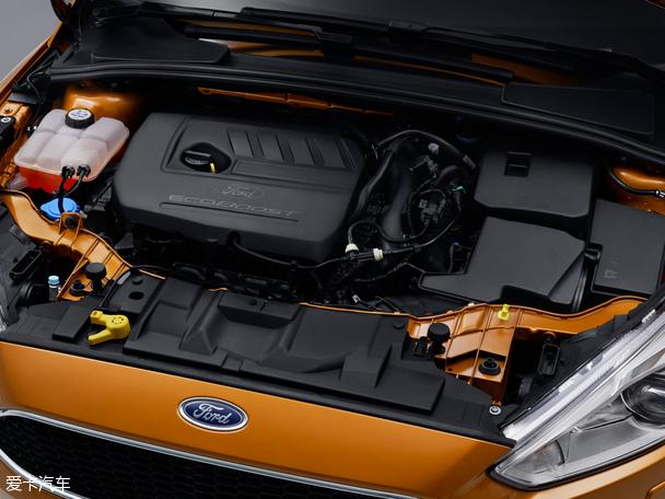 长安福特2015款新福克斯两厢