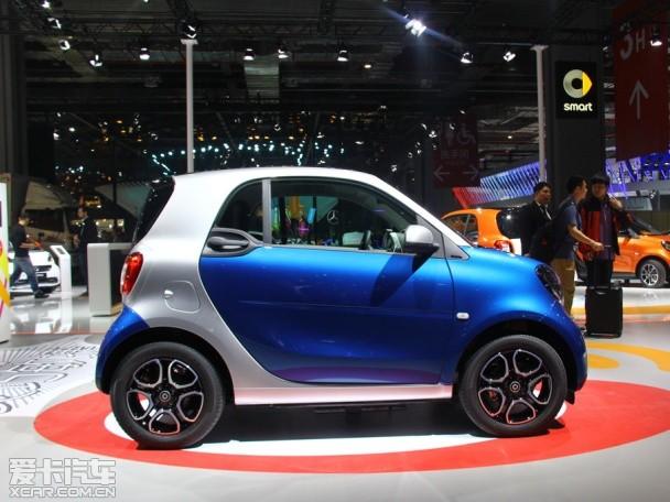 ȫ��smart fortwo�Ϻ���չ���� ����������
