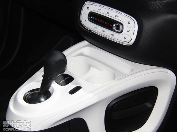 ȫ��smart fortwo�Ϻ���չ���� ����������