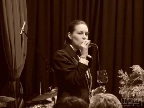 ��ЩŮ������Ӱ������������ѾƲ�ҵ