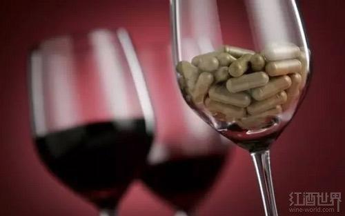 摄入白藜芦醇,是吃药好,还是喝点葡萄酒好?