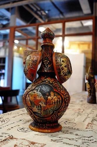 格鲁吉亚葡萄酒的酒瓶有多文艺