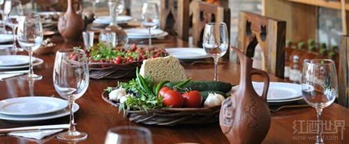 格鲁吉亚葡萄酒的酒瓶有多文艺