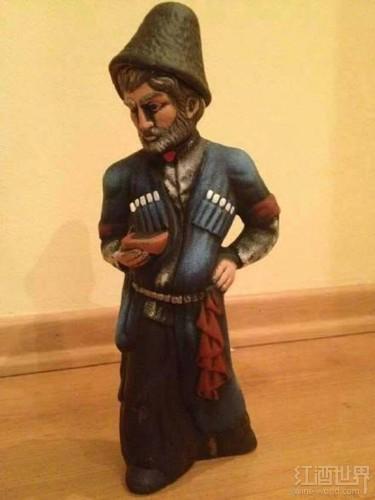 格鲁吉亚葡萄酒的酒瓶有多文艺