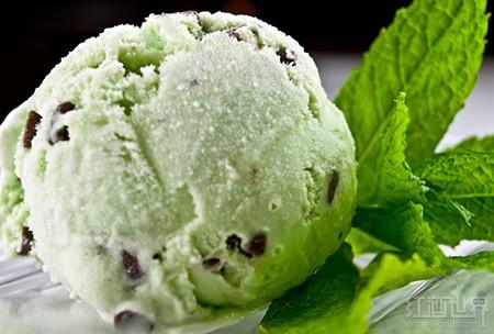 甜蜜盛宴:冰淇淋配酒十大方案