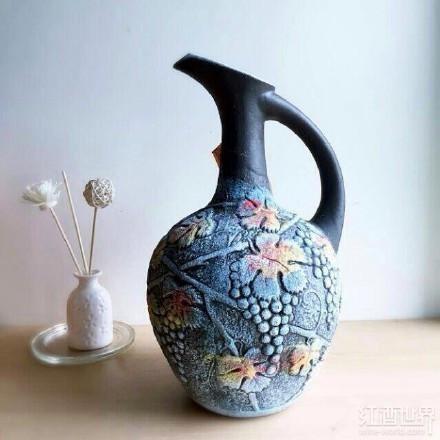 格鲁吉亚葡萄酒的酒瓶有多文艺