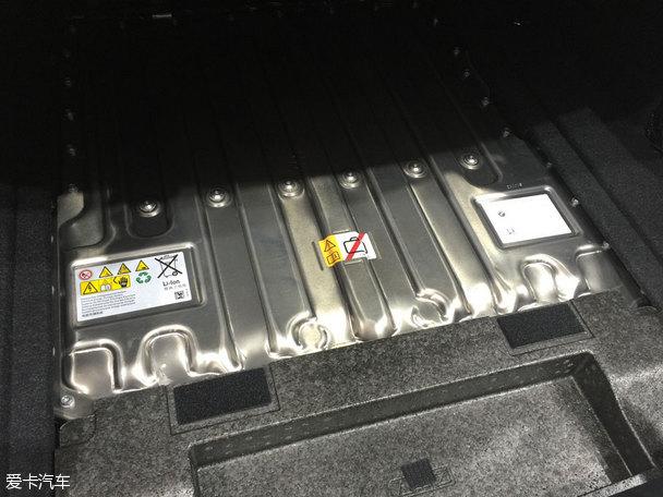 ����330e�����˸����� ���ʽ��϶���