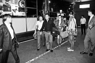 死者家属昨日晚间抵港
