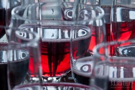 ���Ѿ�������֭����Ľ�����Ч��ʤһ�