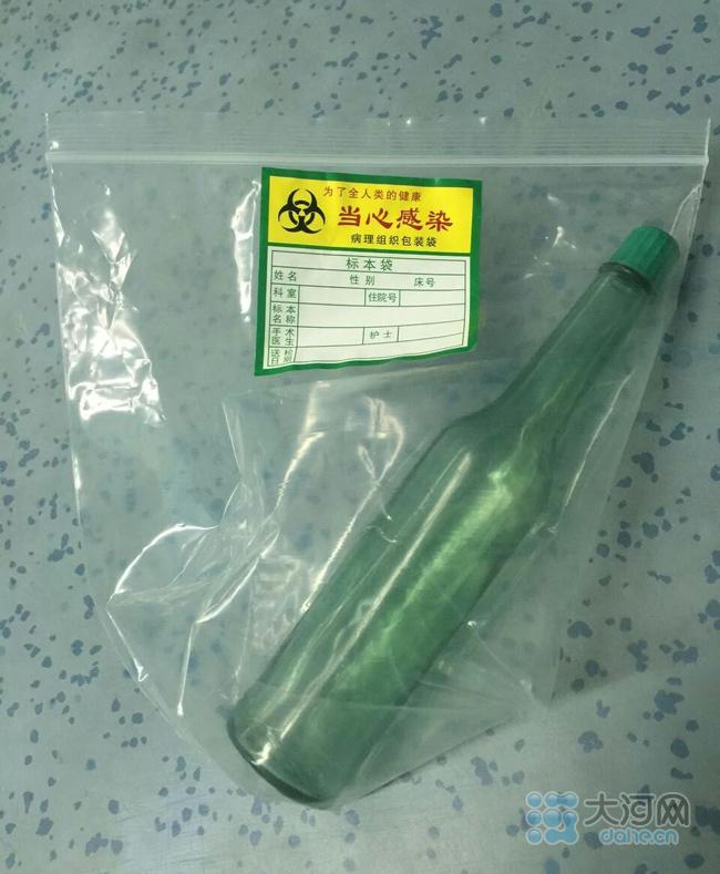 郑州男子玩刺激将花露水瓶插入肛门 戳破肠子险致命