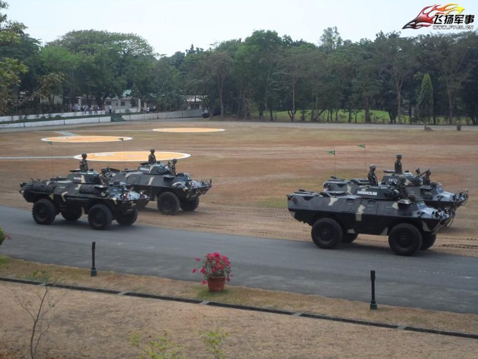 菲律宾陆军阅兵式菲律宾总统阿基诺三世30日称,因为与中国在南海的