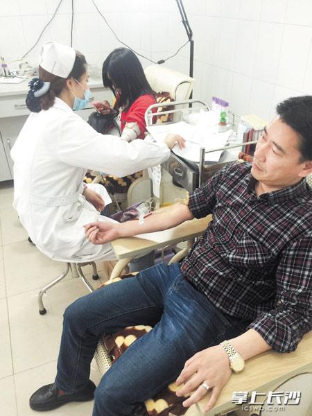 ��ʡ�ڸ��ظϸ������ġ���èѪ��־Ը�ߣ�����Ϊ��������Ѫ�� ��ǰ�� ��