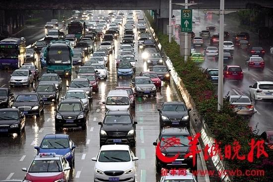 HOV�����������գ���߷�8ʱ�룬���Ӵ����ɳ�������Ÿ�������HOV�������ڵĶ�����������