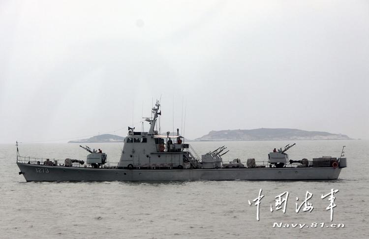 中国海军两艘护卫艇退役将作为靶船组图