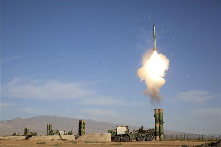 剑刺苍穹中国空军远程防空导弹壮观发射组图