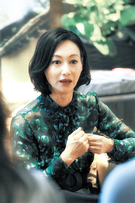 睡过大街做过乞讨惠英红用电影治愈自己图