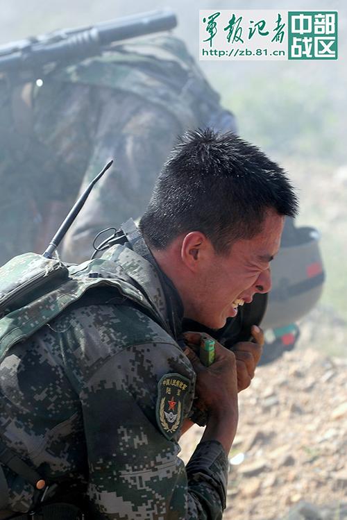 中部砺剑2016确山c实兵对抗演习打响图7