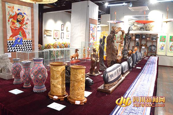  �����������Ʒչ