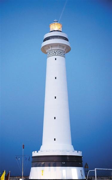 中国南沙五大灯塔齐亮相扼守南海航道要冲组图