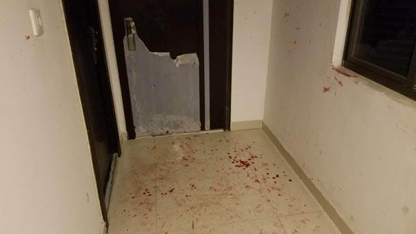 男子被醉酒练家子用皮带抽得满脸血只穿内裤蹲马步