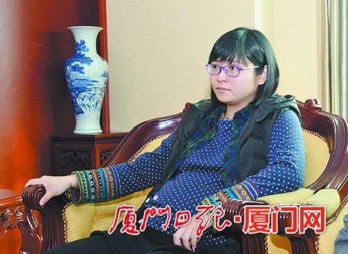飞行员张浩烈士妻子产检会告诉孩子你的爸爸是英雄