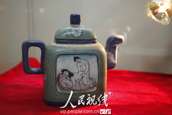 性文化陈列馆开进医院展示上百文物图