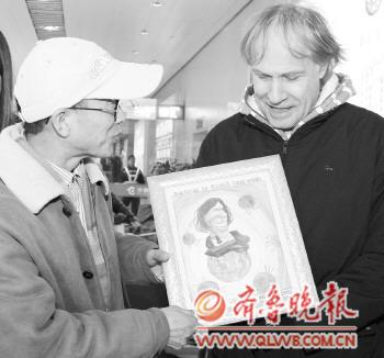 �����������������80��������й�������