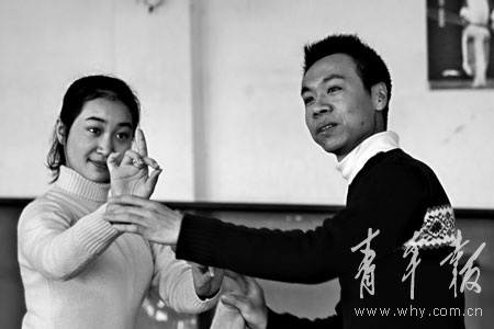 �����е������ʣΨһ�е������Ů�Ի�����