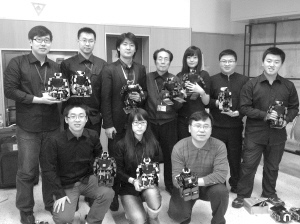 ������������趯������̨�����Ŷ�һ�������