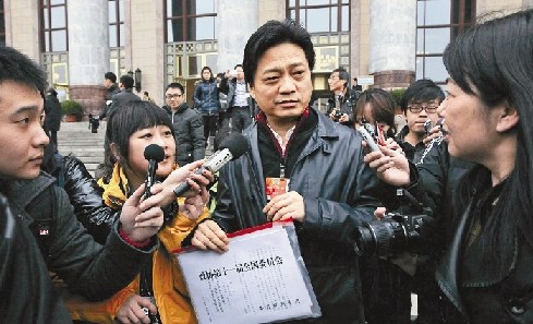 崔永元谈老兵忍不住流泪不满意主持人没挑战