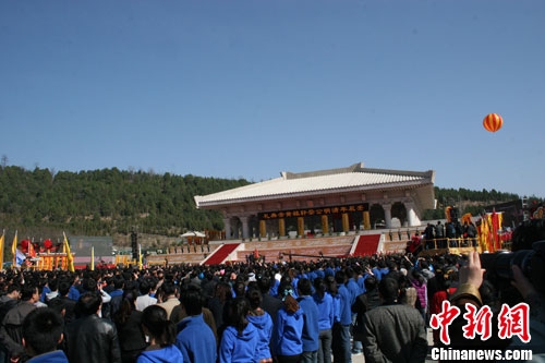 �ɳ�������������ԯ�Ƶ۵�����У���ͼ��