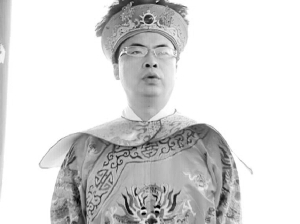 旅游局长穿古装拍微电影宣传登高节网友赞可爱